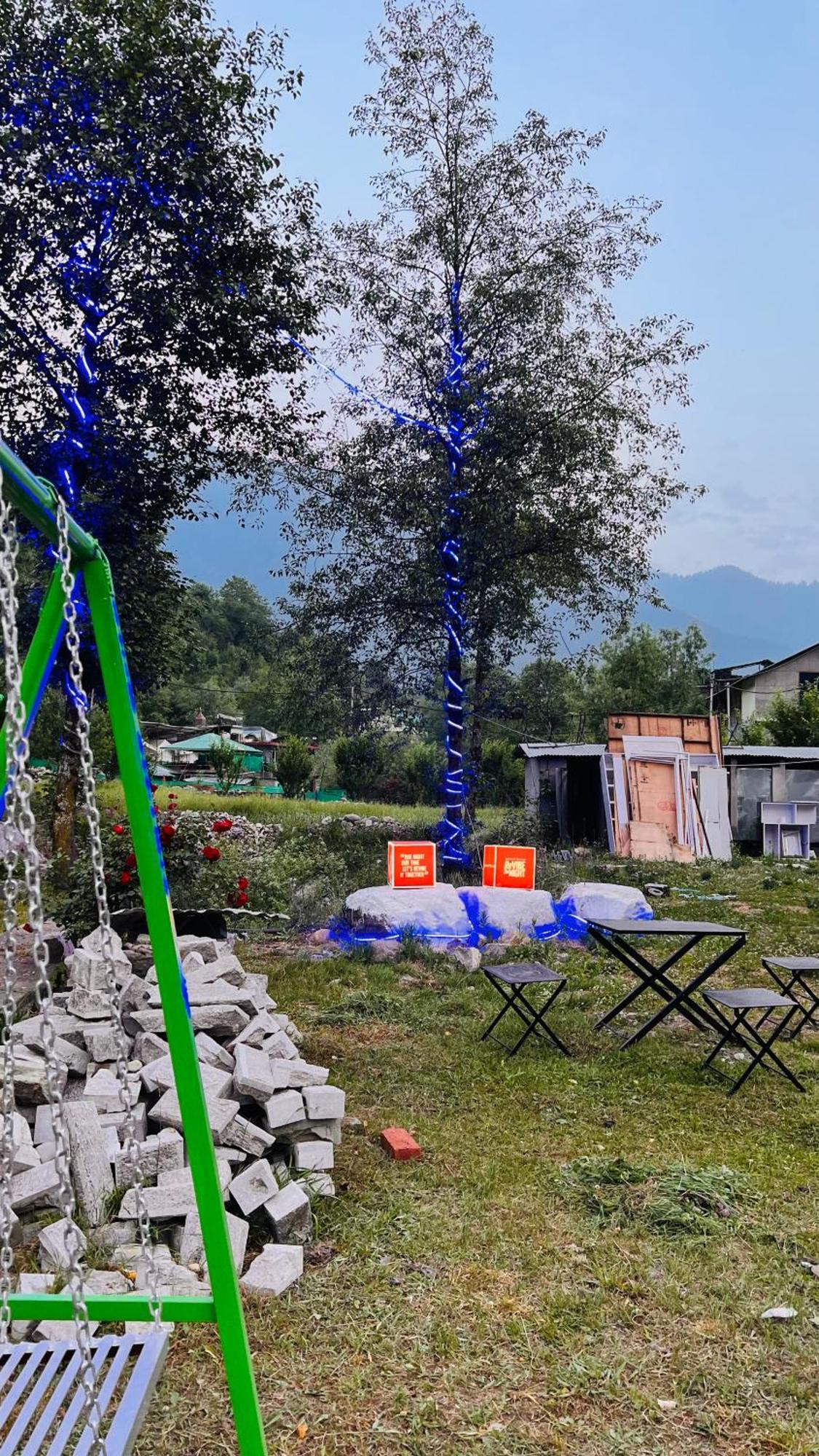 Himalayan Riverside Swiss Cottage Tents, Manali ภายนอก รูปภาพ