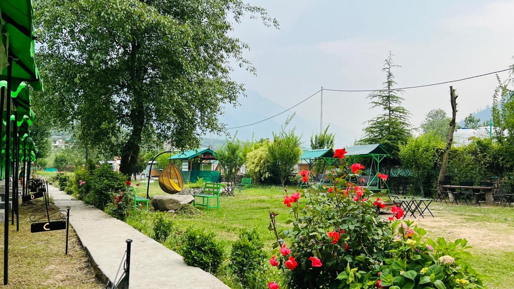 Himalayan Riverside Swiss Cottage Tents, Manali ภายนอก รูปภาพ