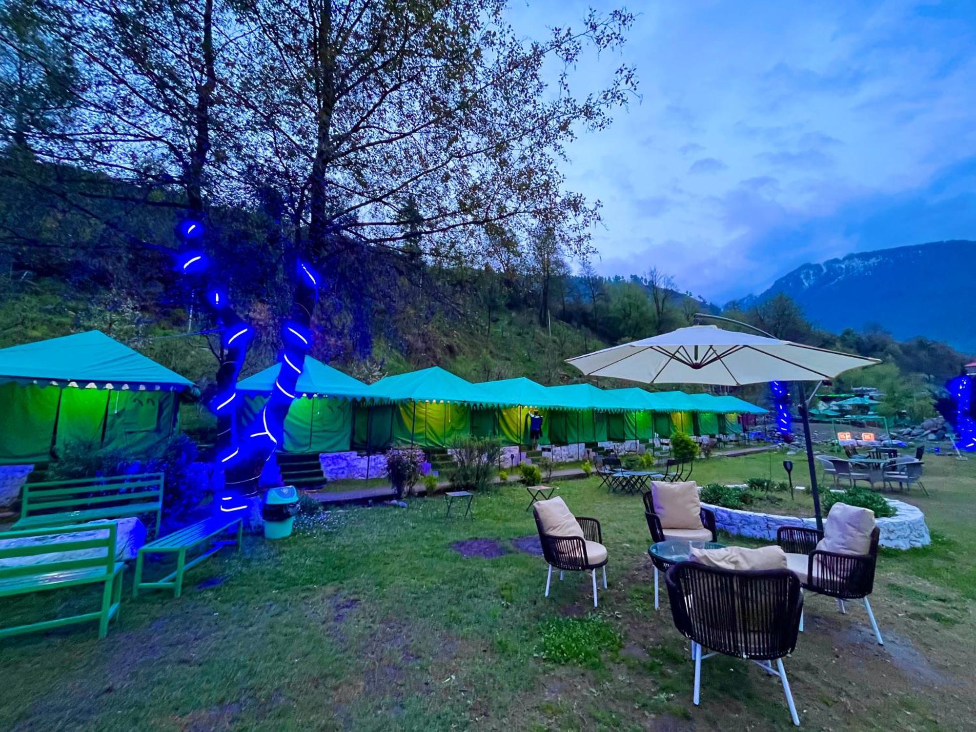 Himalayan Riverside Swiss Cottage Tents, Manali ภายนอก รูปภาพ
