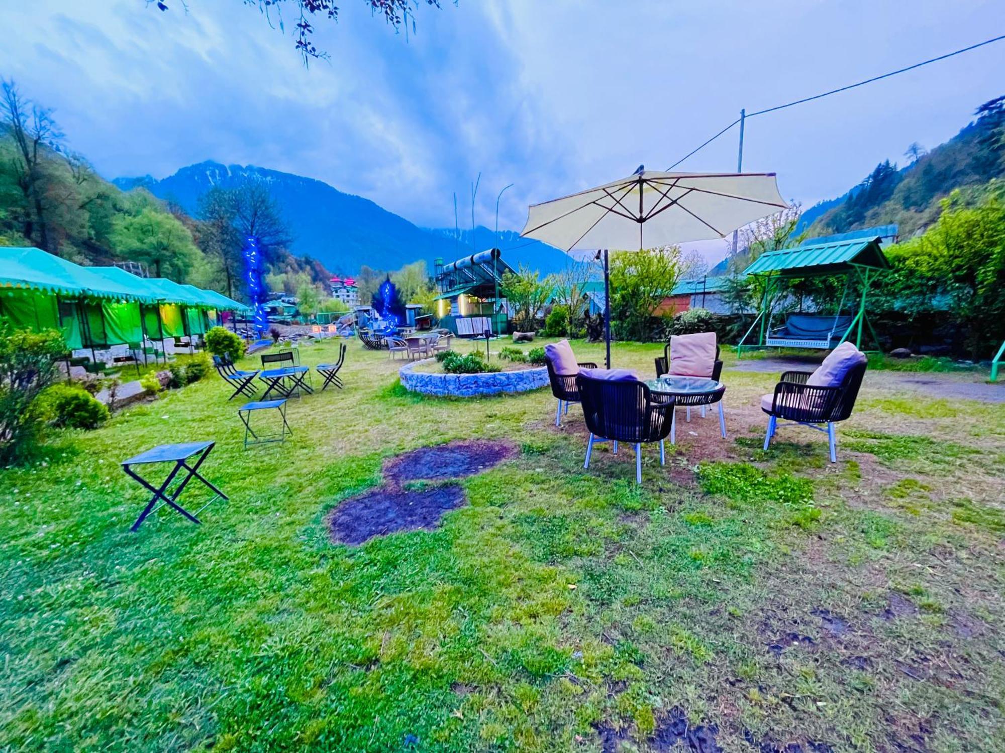 Himalayan Riverside Swiss Cottage Tents, Manali ภายนอก รูปภาพ