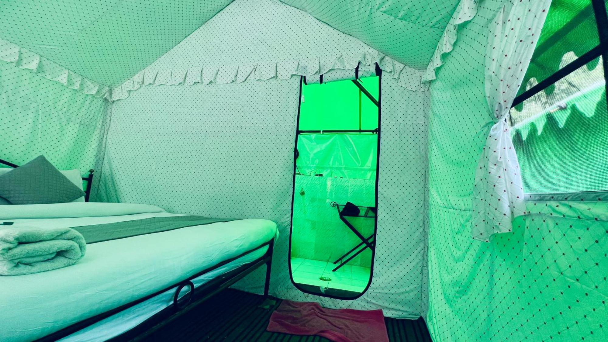 Himalayan Riverside Swiss Cottage Tents, Manali ภายนอก รูปภาพ