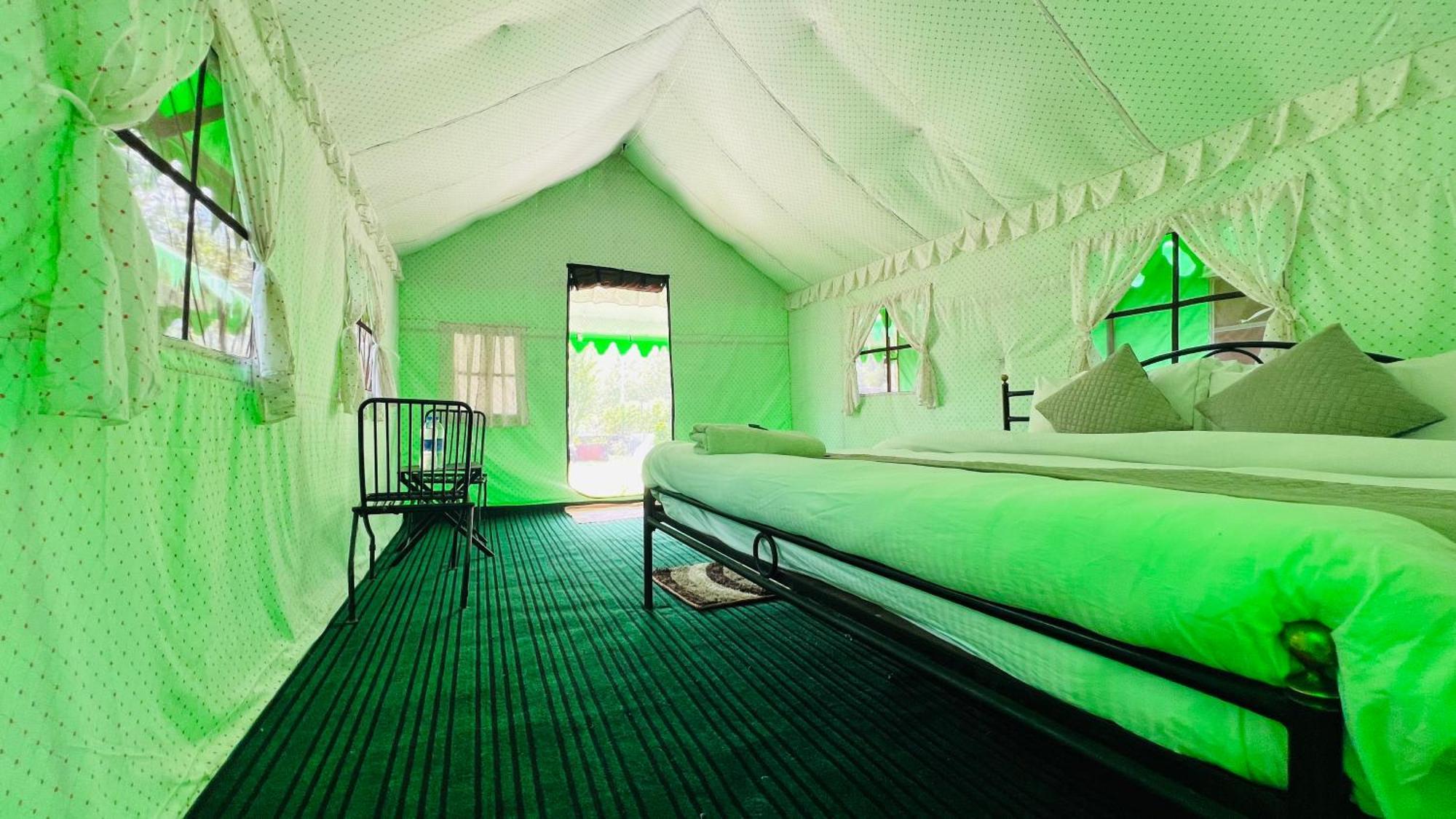Himalayan Riverside Swiss Cottage Tents, Manali ภายนอก รูปภาพ