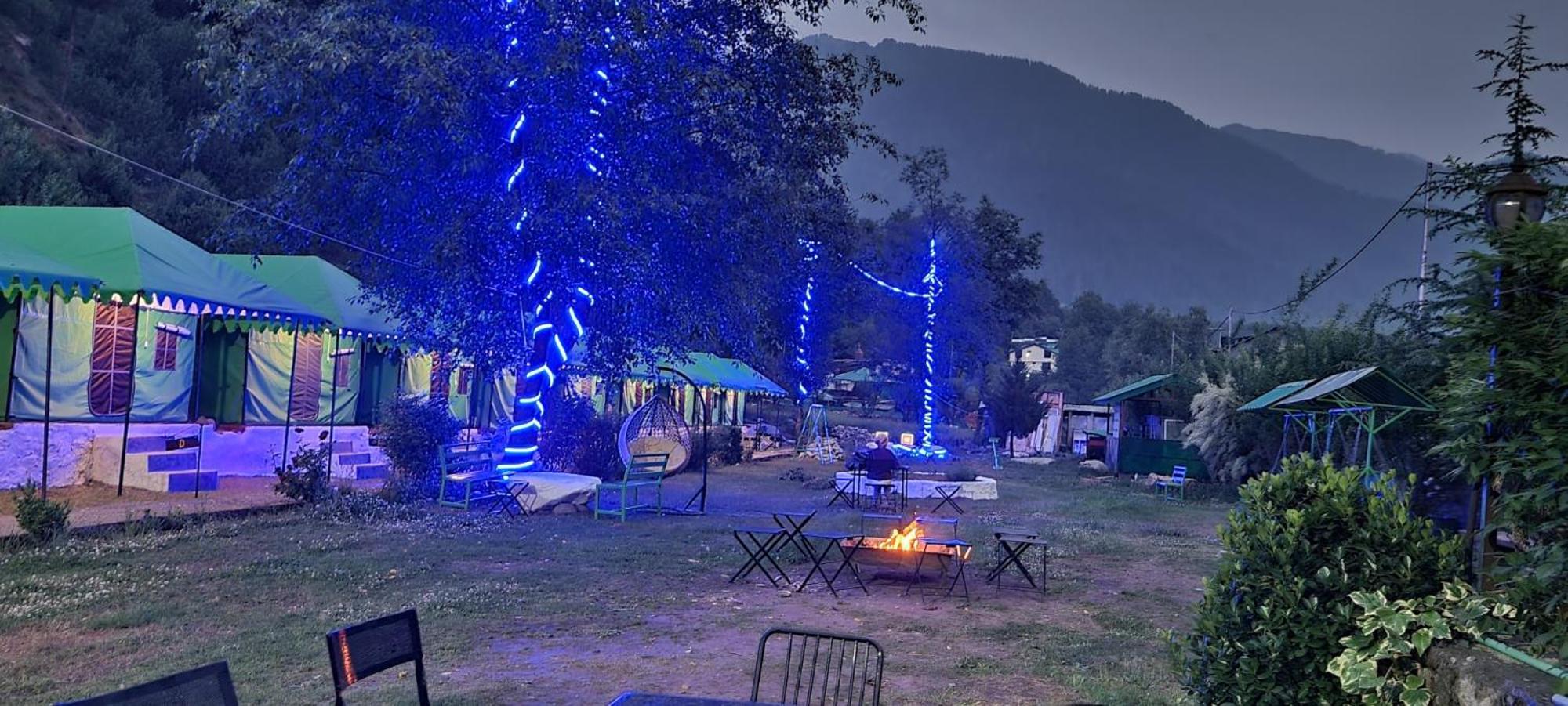 Himalayan Riverside Swiss Cottage Tents, Manali ภายนอก รูปภาพ